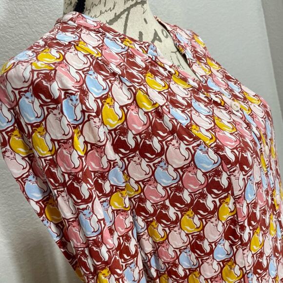 ModCloth Women's Cat Print Button Up Top Cinched Tie Back Size Small 100% Rayon - Picture 15 of 15